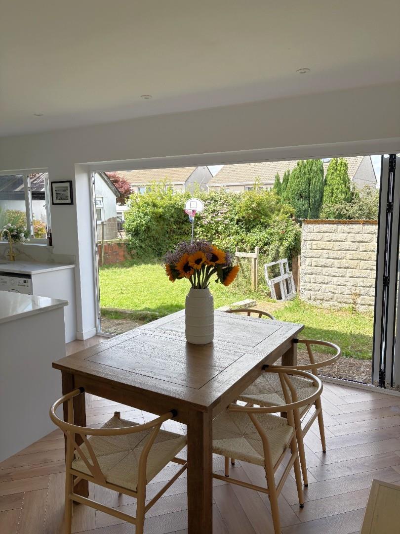 Overland Road, Mumbles, Swansea, SA3 4LP